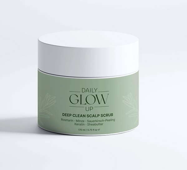 Daily Glow Up Deep Cleanse Scalp Scrub Rosemary & Mint für eine gereinigte Kopfhaut und gepflegtes Haar.