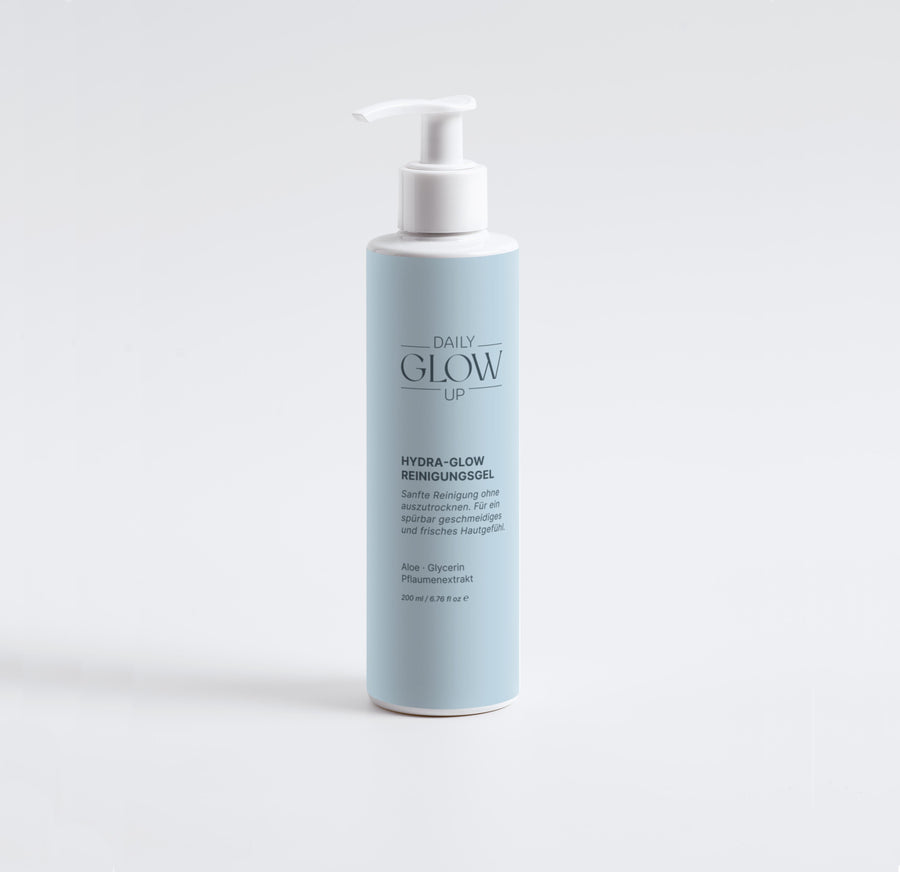 Daily Glow Up Hydra-Glow Reinigungsgel für eine sanfte Reinigung und ein gepflegtes Hautgefühl.